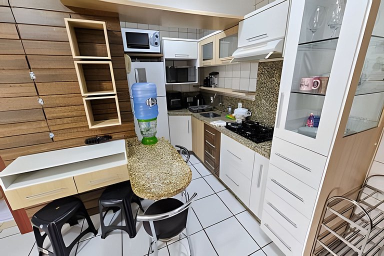 Apto Centro Floripa Piscina Garagem e Ar