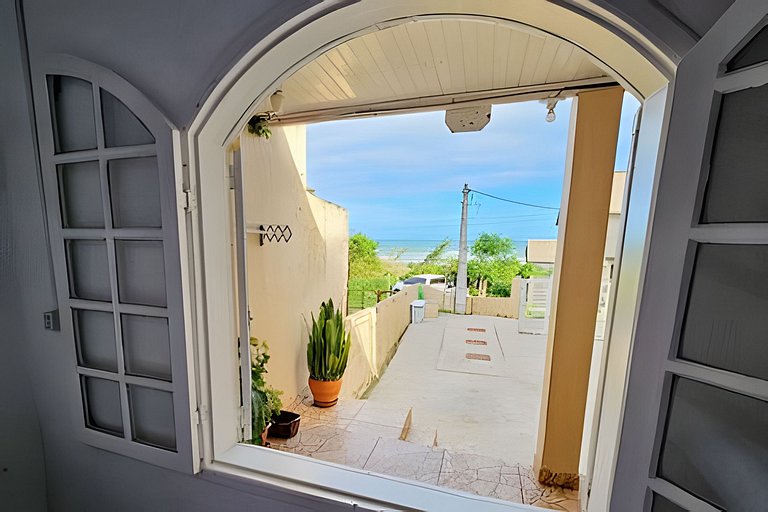 Casa Mob, 2 Quartos e Varanda Com Vista Para o Mar