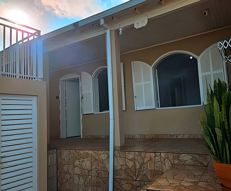 Casa Mob, 2 Quartos e Varanda Com Vista Para o Mar