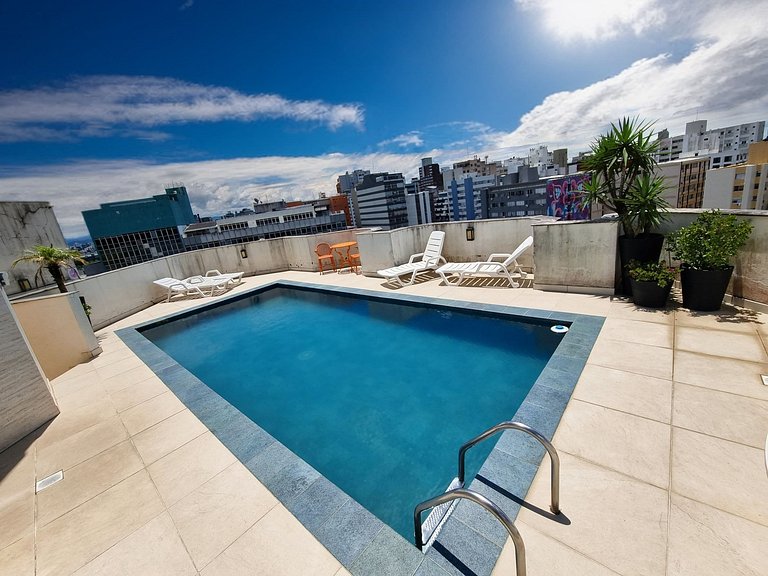 Apto Centro Floripa Piscina Garagem e Ar