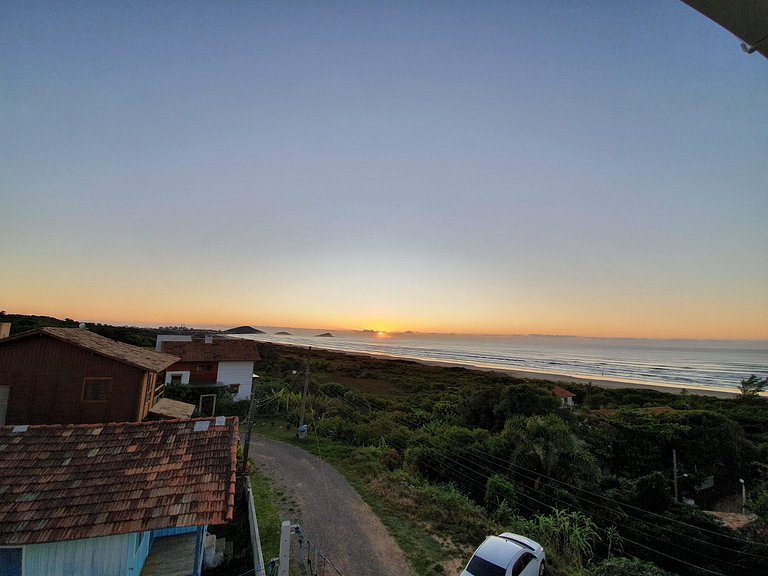 Casa Mob, 2 Quartos e Varanda Com Vista Para o Mar